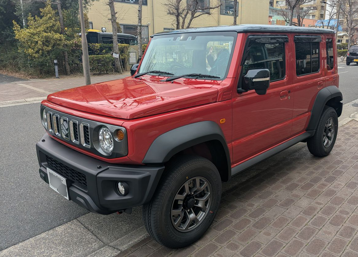 赤のジムニーノマド